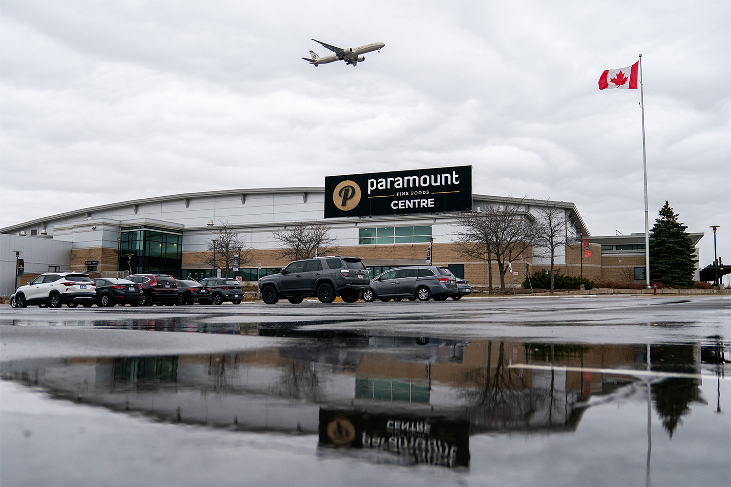 Paramount Fine Foods Centre, an arena with a capacity of 5,000, is in the vicinity of Sterigenics’ Mississauga facility.